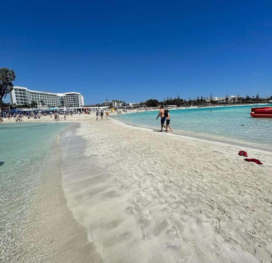 Nissi Golden Sands Sea View 2 Bedroom Apartment Ajía Nápa Kültér fotó